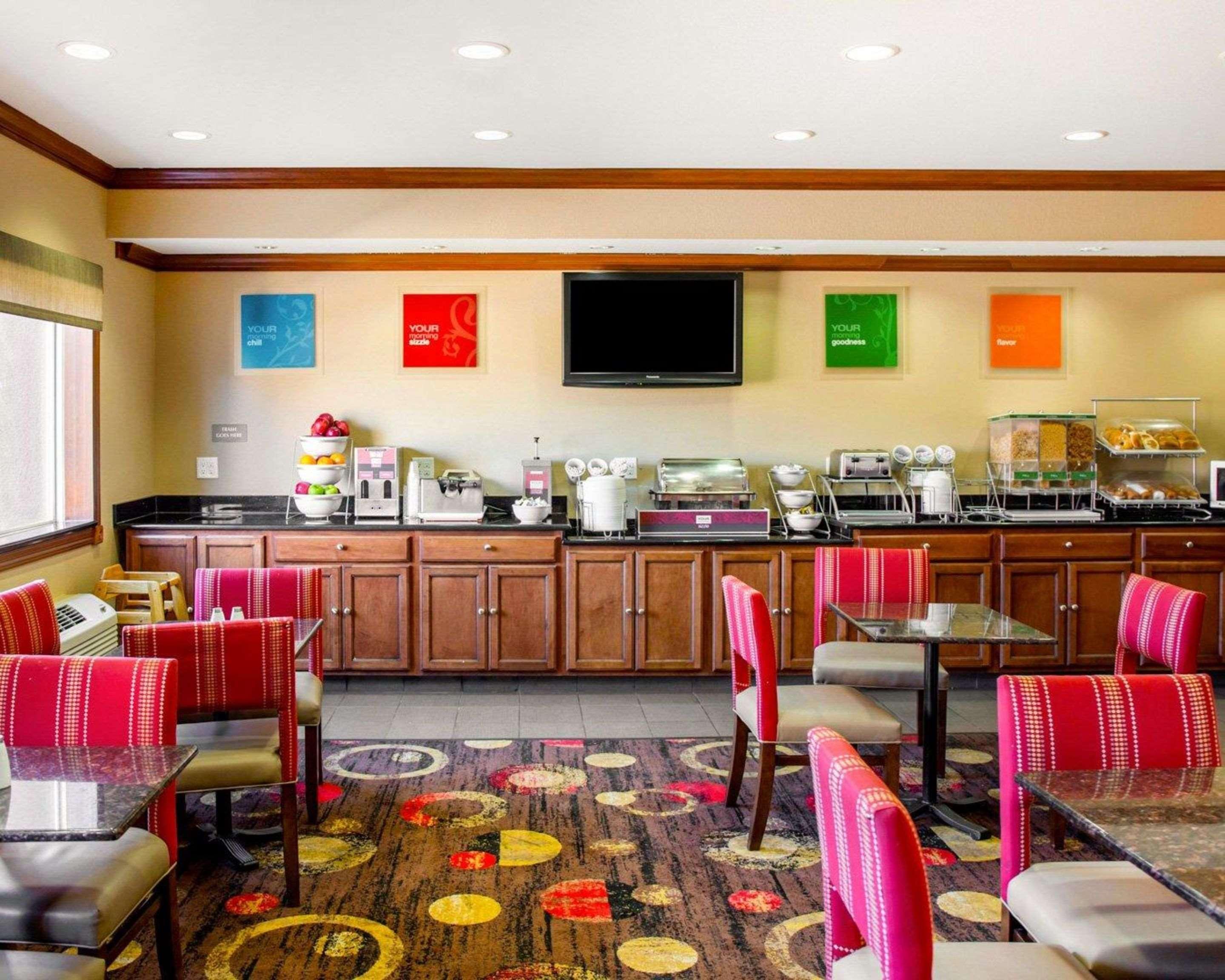 Comfort Inn & Suites Coralville - Iowa City Near Iowa River Landing Dış mekan fotoğraf