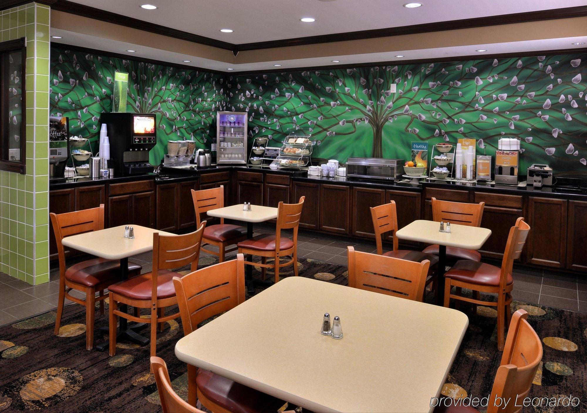Comfort Inn & Suites Coralville - Iowa City Near Iowa River Landing Dış mekan fotoğraf